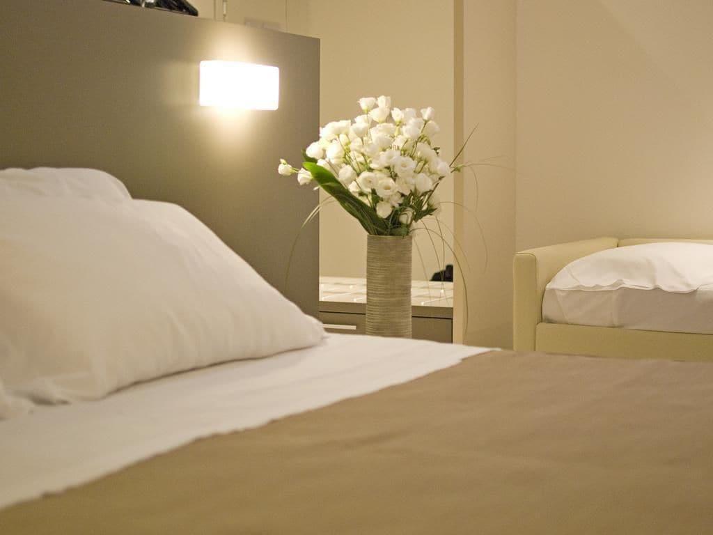 Hotel Cube Равенна Экстерьер фото
