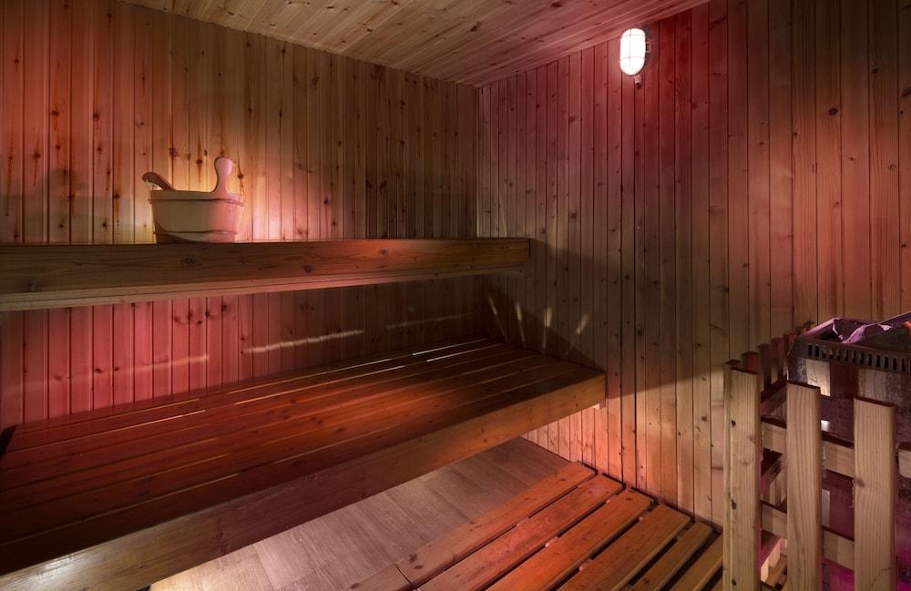 Hotel Cube Равенна Экстерьер фото