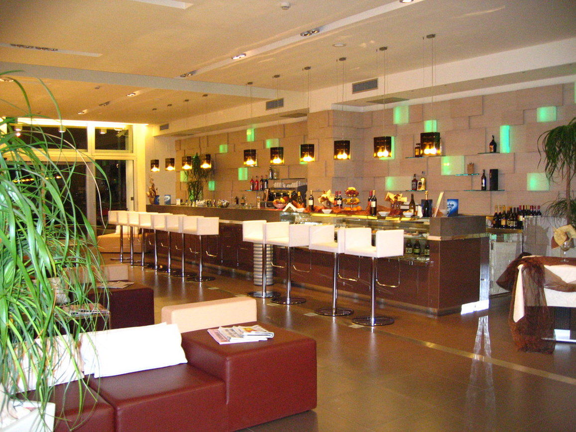 Hotel Cube Равенна Экстерьер фото