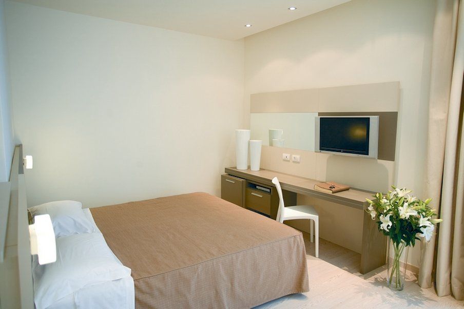 Hotel Cube Равенна Экстерьер фото